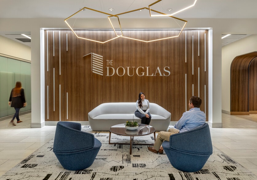 8235 Douglas Ave, Dallas, TX for lease - Lobby - Image 2 of 11