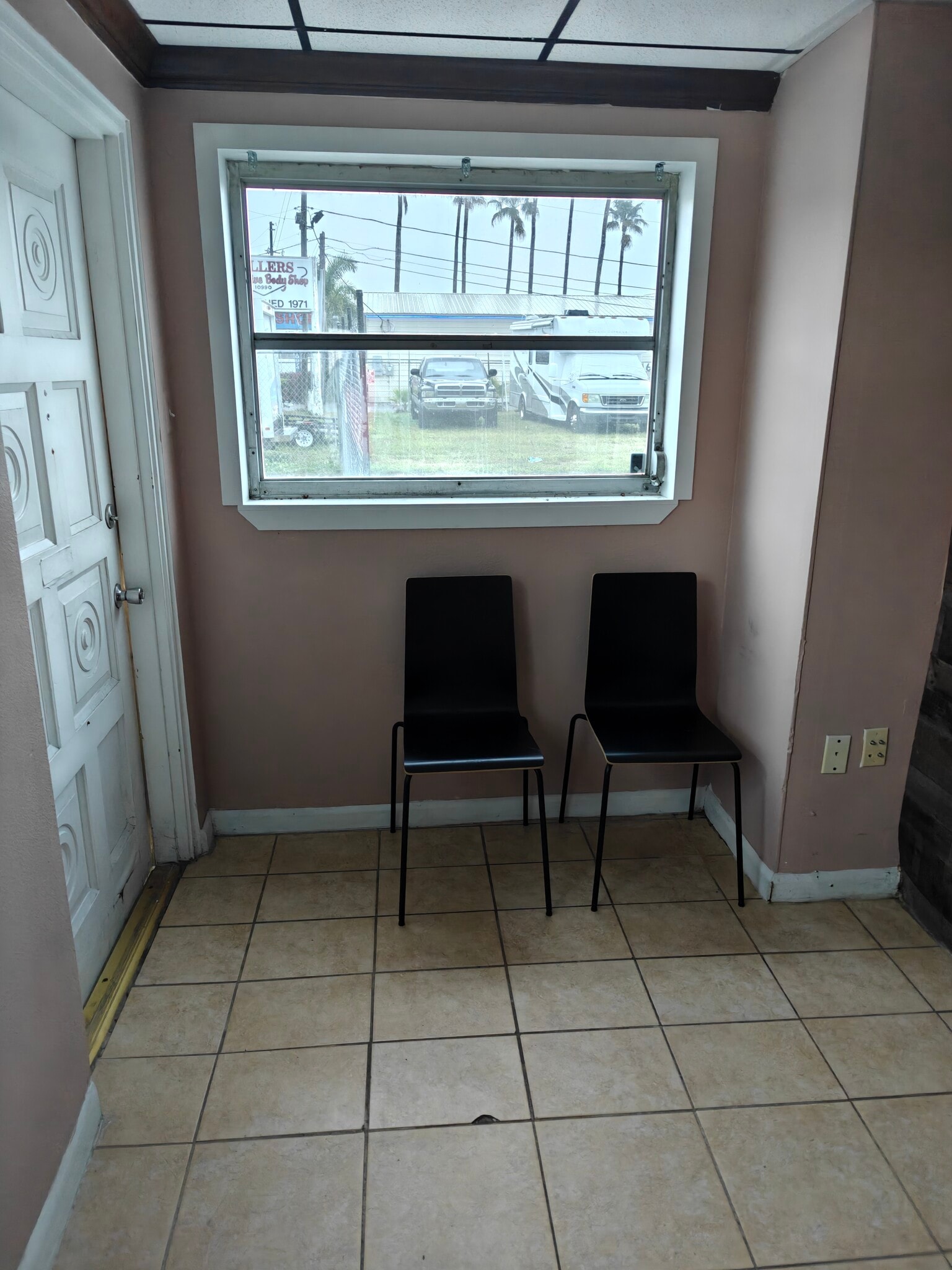 11000 70th Ave, Seminole, FL for lease Interior Photo- Image 1 of 4