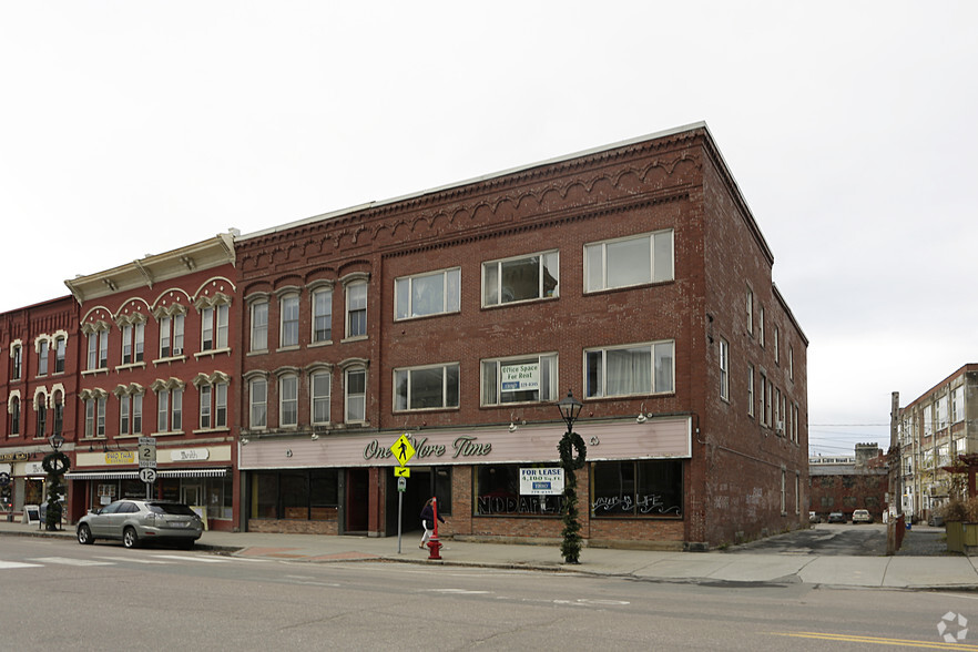 62-68 Main St, Montpelier, VT à vendre - Photo principale - Image 1 de 1