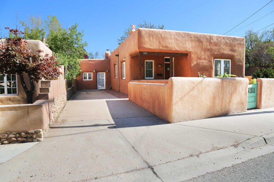 343 E Alameda St, Santa Fe, NM à vendre - Photo du bâtiment - Image 1 de 16