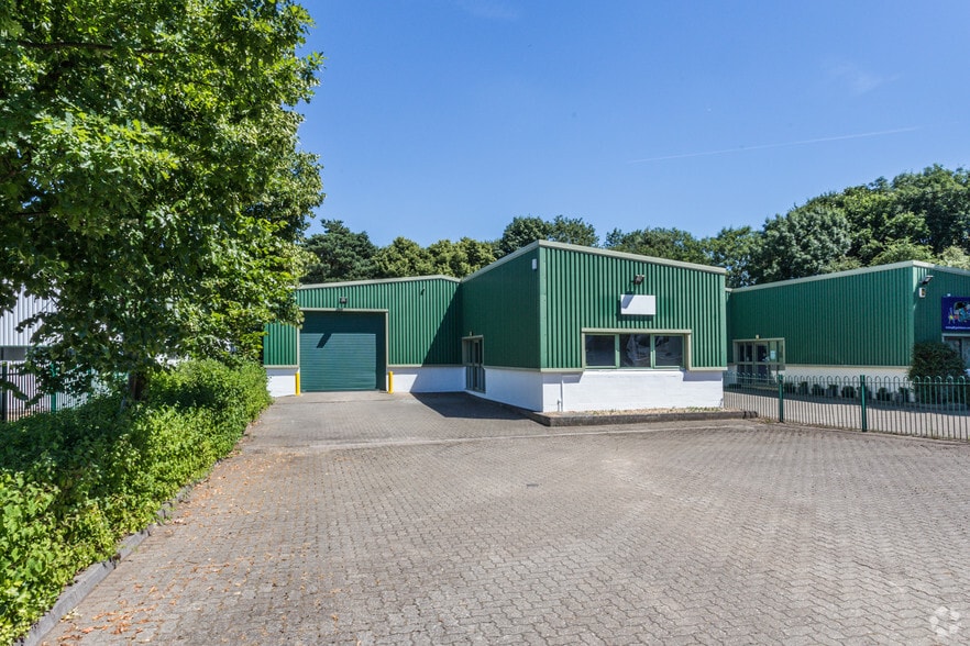 18-19 Gallowhill Rd, Northampton for lease - Primary Photo - Image 2 of 13