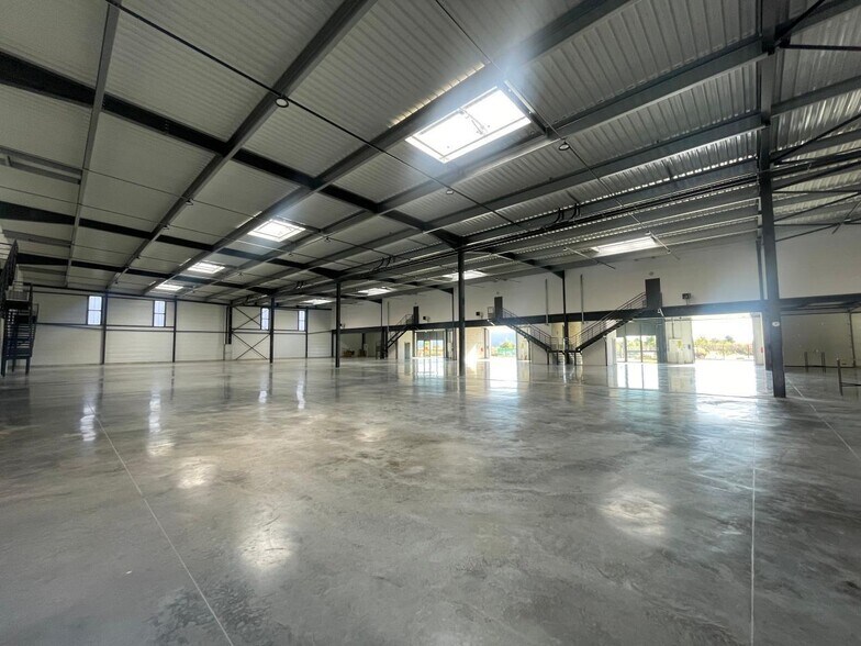 Flex in Villebon-sur-Yvette for lease - Building Photo - Image 3 of 8