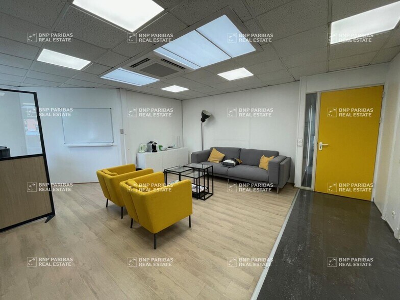 2/4 Rue Duflot, Roubaix for lease - Building Photo - Image 1 of 15
