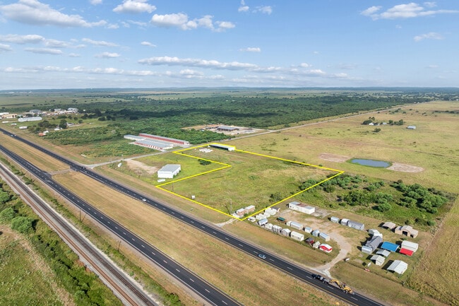 More details for 105 Beck Rd E, Inez, TX - Flex for Auction