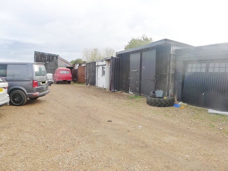 Bedford Rd, Sandy for lease - Primary Photo - Image 1 of 2