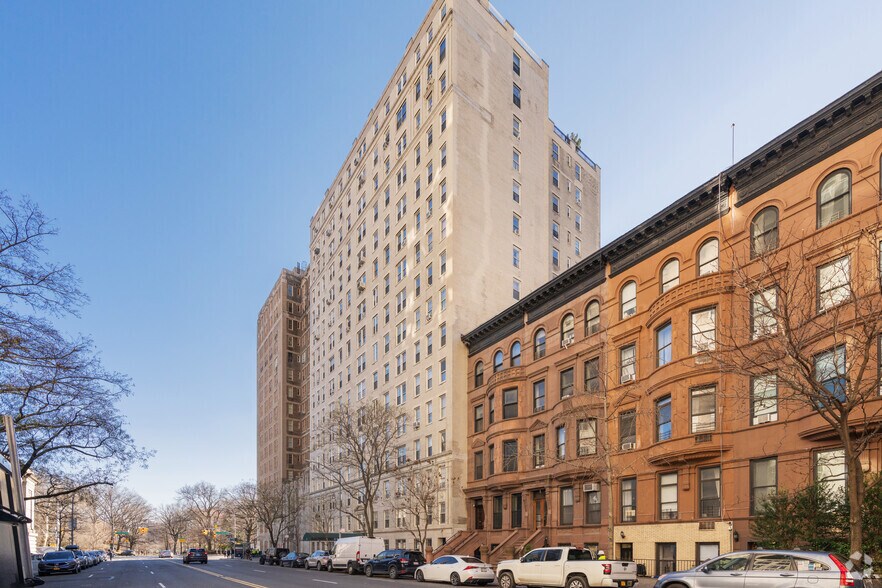 12 W 96th St, New York, NY à vendre - Photo du bâtiment - Image 3 de 11
