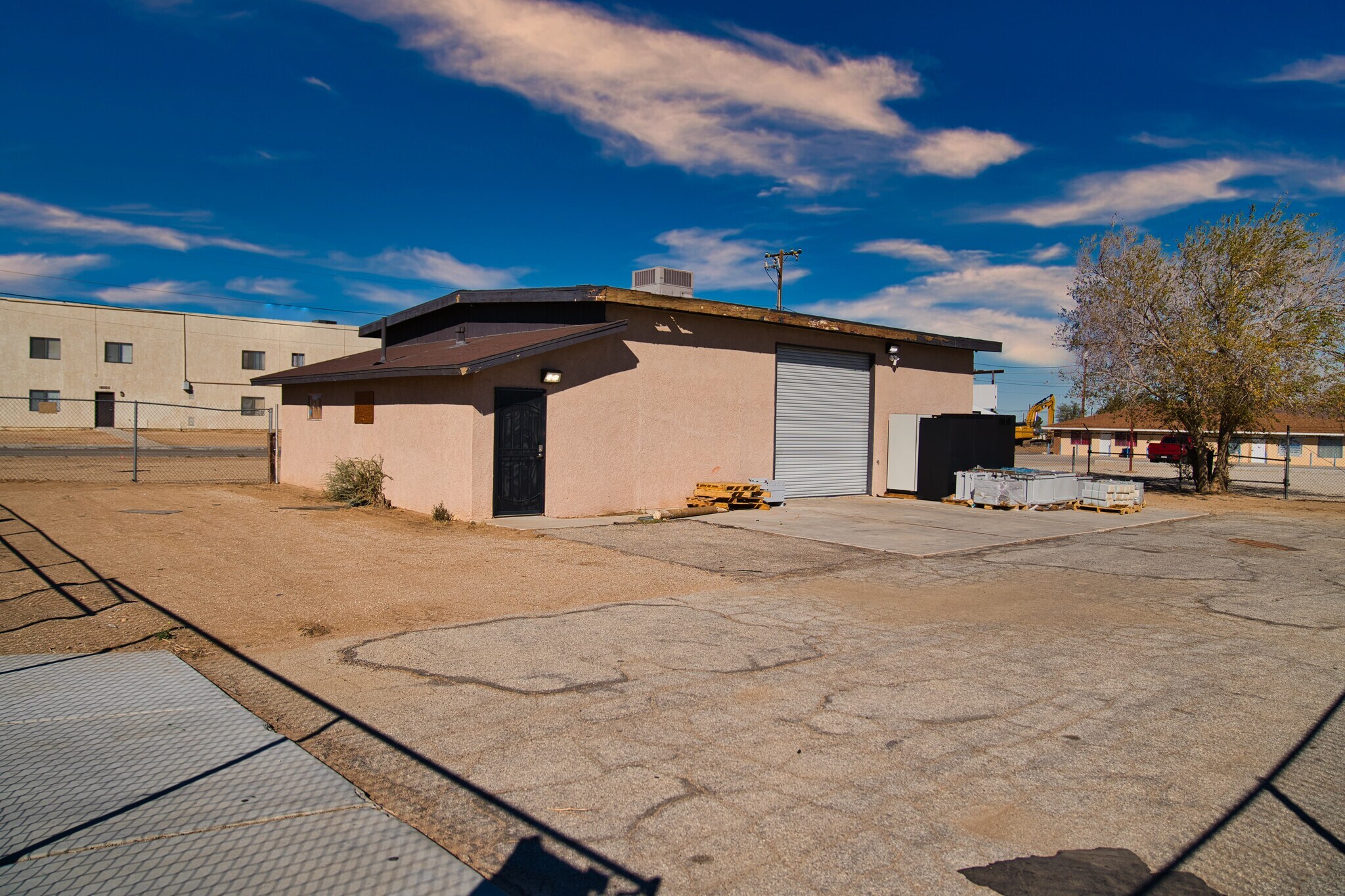 11920 Aztec Ln, Adelanto, CA for lease Primary Photo- Image 1 of 13
