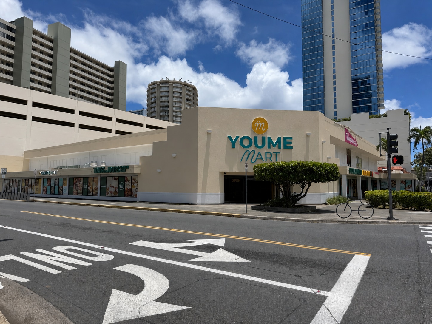 711 Keeaumoku St, Honolulu, HI à vendre Photo du bâtiment- Image 1 de 11