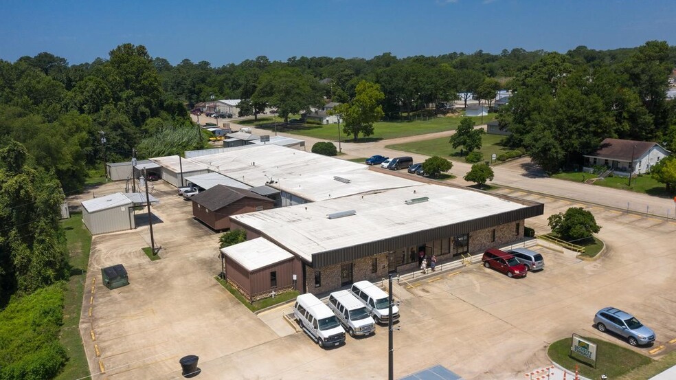 109 W Water St, Jasper, TX à vendre - Photo principale - Image 1 de 1