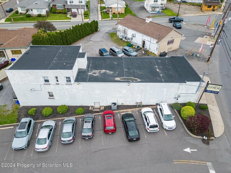 817 S Main St, Old Forge, PA à vendre - Photo du bâtiment - Image 3 de 13