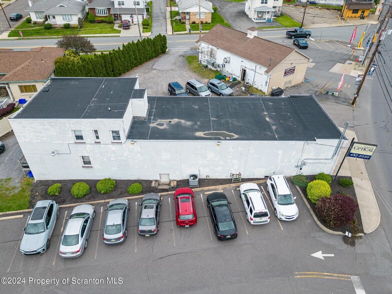817 S Main St, Old Forge, PA à vendre - Photo du bâtiment - Image 3 de 13
