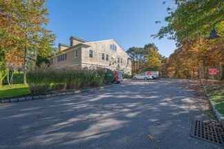 Plus de détails pour 2036 County Road 39, Southampton, NY - Bureau à louer