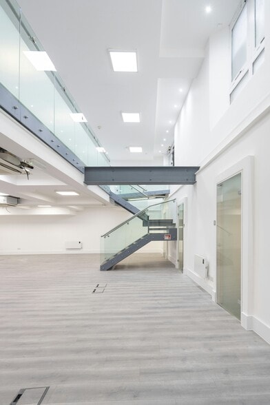 58 Farringdon Rd, London for sale - Building Photo - Image 2 of 14