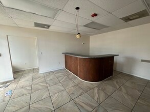 3915-4105 Cortez Rd, Bradenton, FL for lease Interior Photo- Image 1 of 20