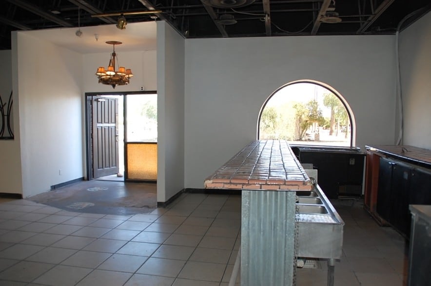 6739 E Avalon Dr, Scottsdale, AZ à vendre - Photo intérieure - Image 2 de 3