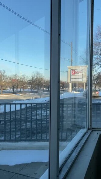 123 E Route 59, Nanuet, NY à louer - Vidéo sur l’inscription commerciale - Image 2 de 13