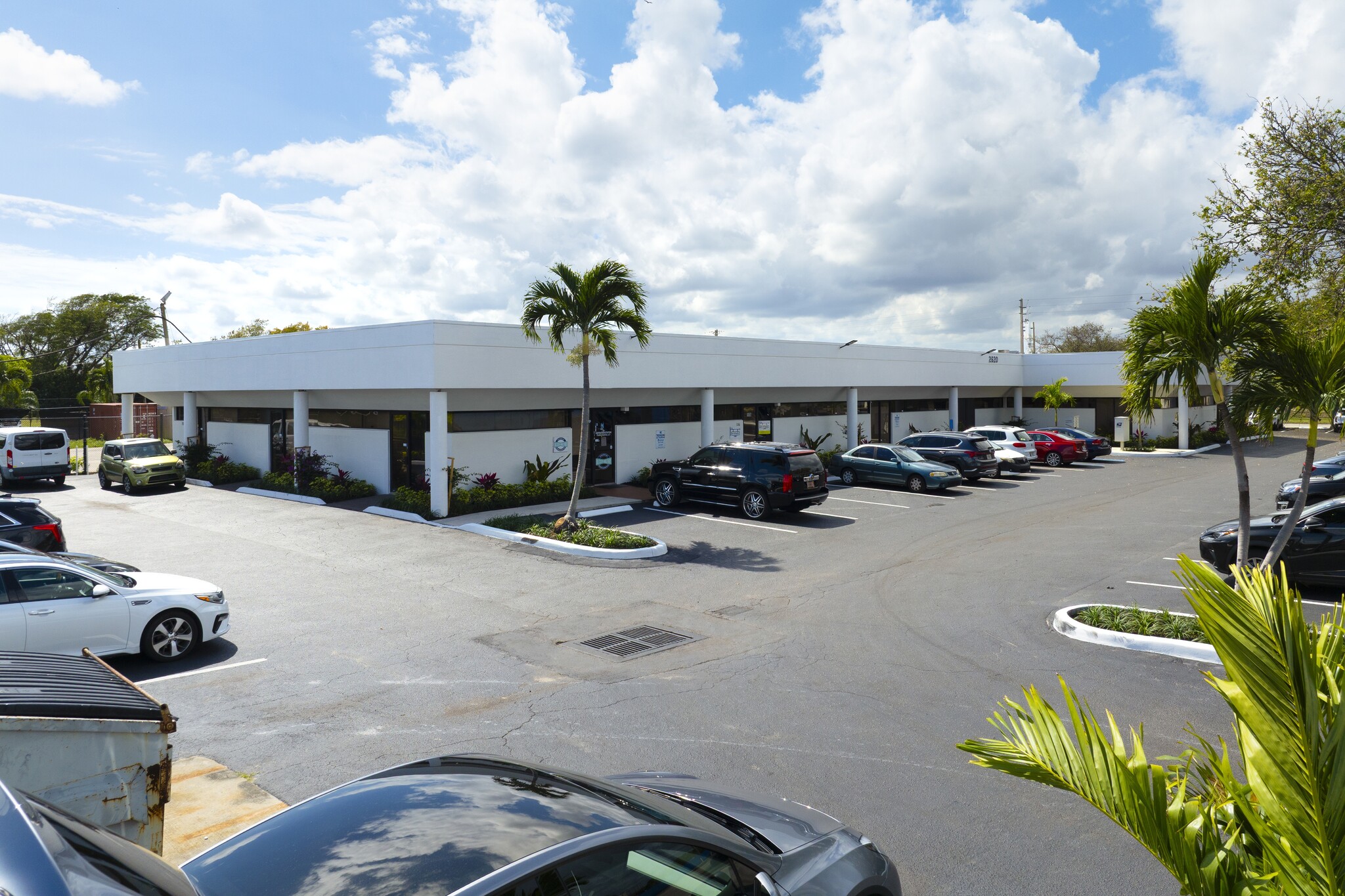 2620 N Australian Ave, West Palm Beach, FL for lease Building Photo- Image 1 of 8