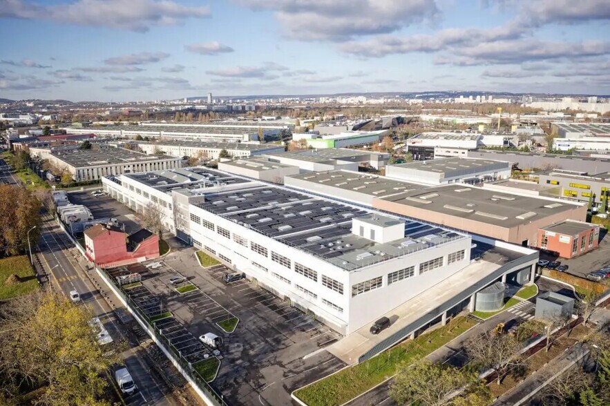 Industrial in Gennevilliers for lease - Building Photo - Image 3 of 10
