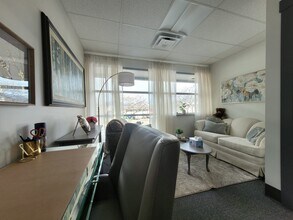 1715 Dickson Av, Kelowna, BC for lease Interior Photo- Image 1 of 3