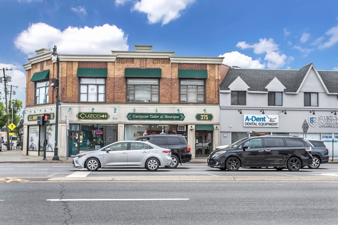 375 Sunrise Hwy, Lynbrook, NY for lease Primary Photo- Image 1 of 22