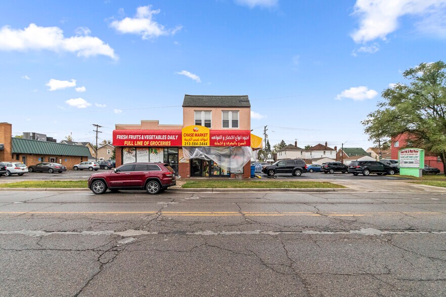 5920 Chase Rd, Dearborn, MI à louer - Photo du bâtiment - Image 2 de 34