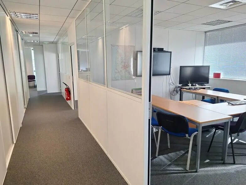 Avenue Gustave Eiffel, Pessac for lease - Building Photo - Image 3 of 7