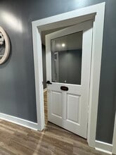 301-304 Macy Dr, Roswell, GA for lease Interior Photo- Image 1 of 3