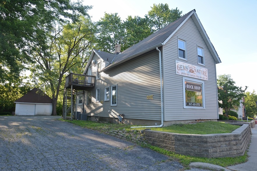 231 N Milwaukee Ave, Wheeling, IL for lease - Building Photo - Image 2 of 31