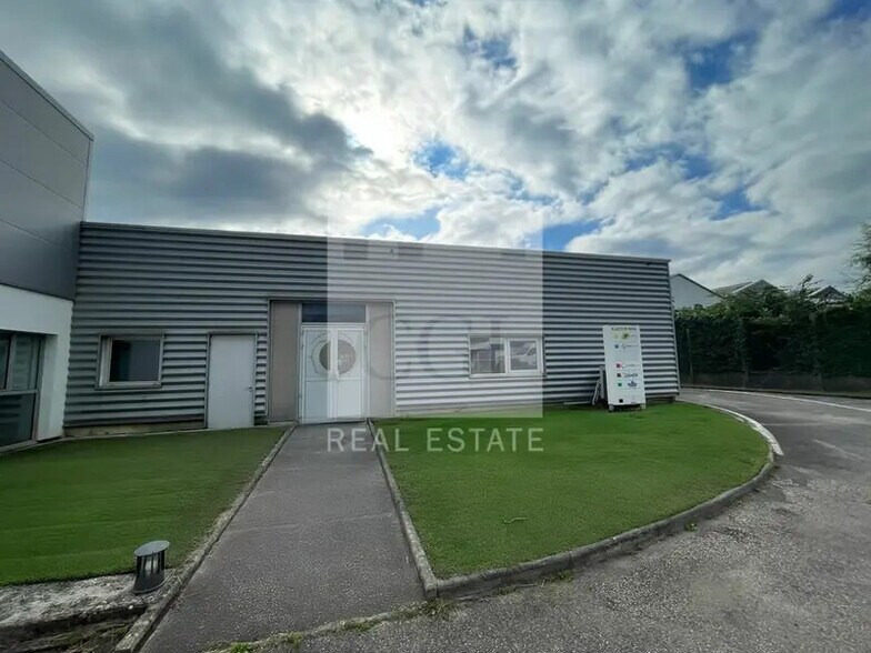 Flex dans Échirolles à louer - Photo du bâtiment - Image 1 de 6