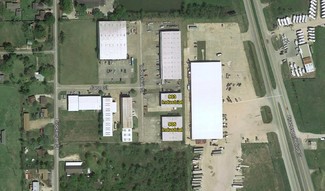 Plus de détails pour 903 Industrial St, Clute, TX - Industriel à louer