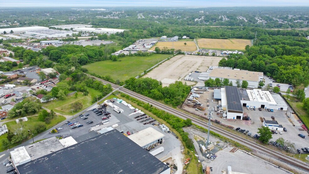 8337 Pulaski Hwy, Rosedale, MD à louer - Photo du bâtiment - Image 3 de 12