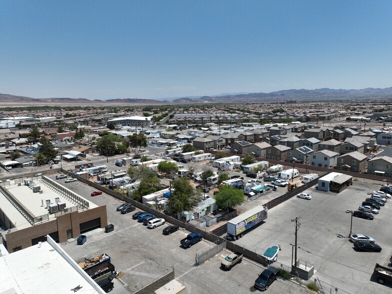 5959 Dodd St, Las Vegas, NV à vendre - Photo du bâtiment - Image 2 de 17