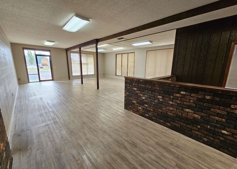 3411 S Hawthorne Ave, Sioux Falls, SD for lease - Interior Photo - Image 3 of 7