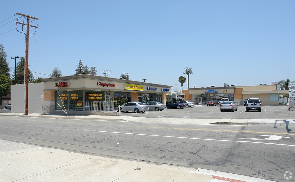 1615-1649 W Chapman Ave, Orange, CA for lease - Primary Photo - Image 1 of 8