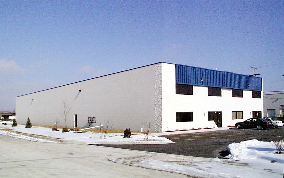 6739 Cypress Rd, Romulus, MI à vendre - Photo du bâtiment - Image 3 de 5