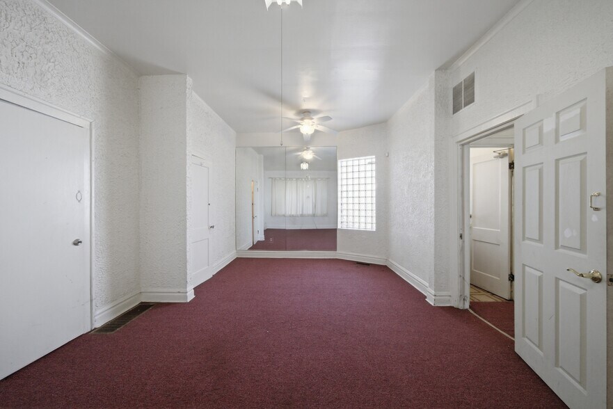 4748 N Pulaski Rd, Chicago, IL for sale - Building Photo - Image 2 of 9