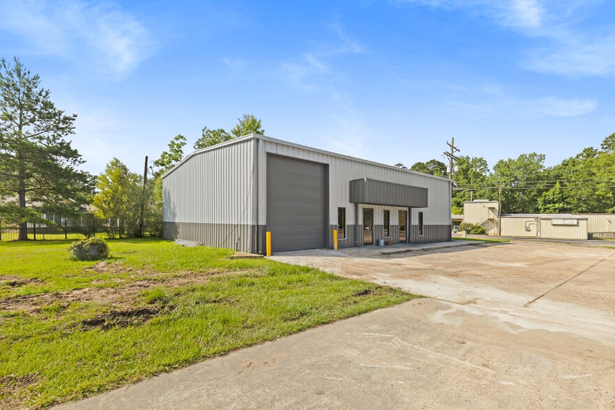 7031 TX-75, Huntsville, TX à louer - Photo du bâtiment - Image 2 de 20