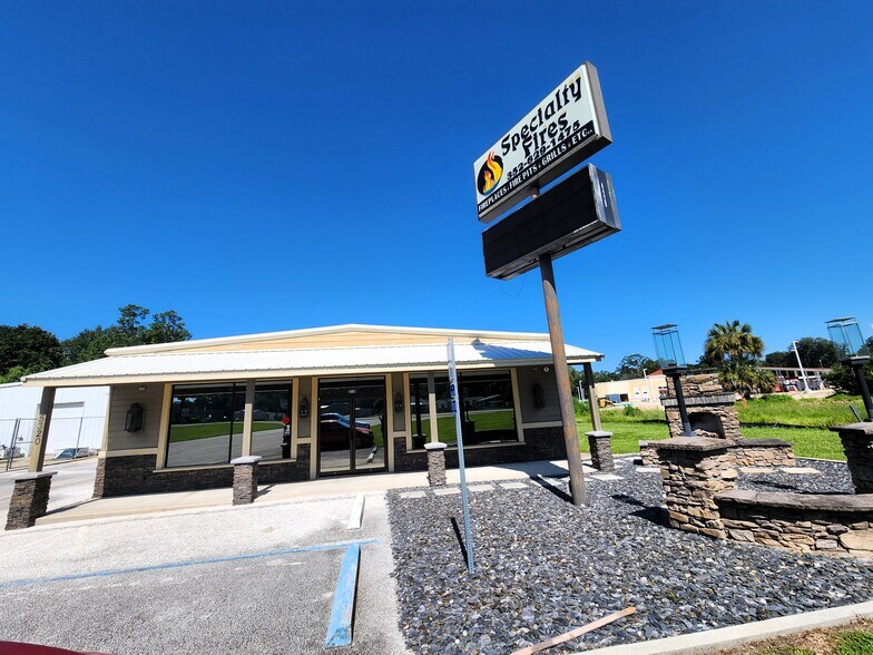 5320 S Pine Ave, Ocala, FL à vendre - Photo du bâtiment - Image 2 de 5