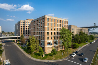 Plus de détails pour 1000 Rue De Sérigny, Longueuil, QC - Bureau à louer