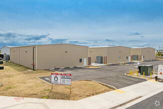 More details for 136,146,156 S Blair Rd, Woodlake, CA - Industrial for Lease