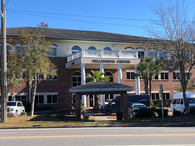 4340 W Newberry Rd, Gainesville, FL for lease - Building Photo - Image 1 of 15