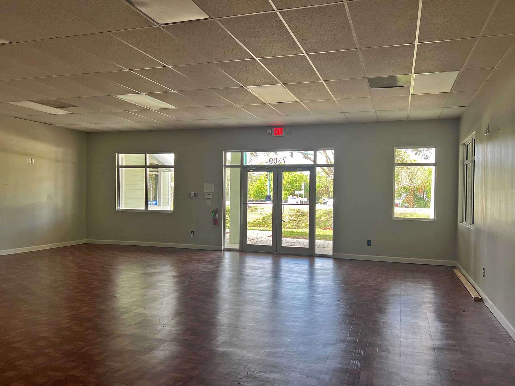 7301-7317 SW Gaines Ave, Stuart, FL for lease Interior Photo- Image 1 of 9