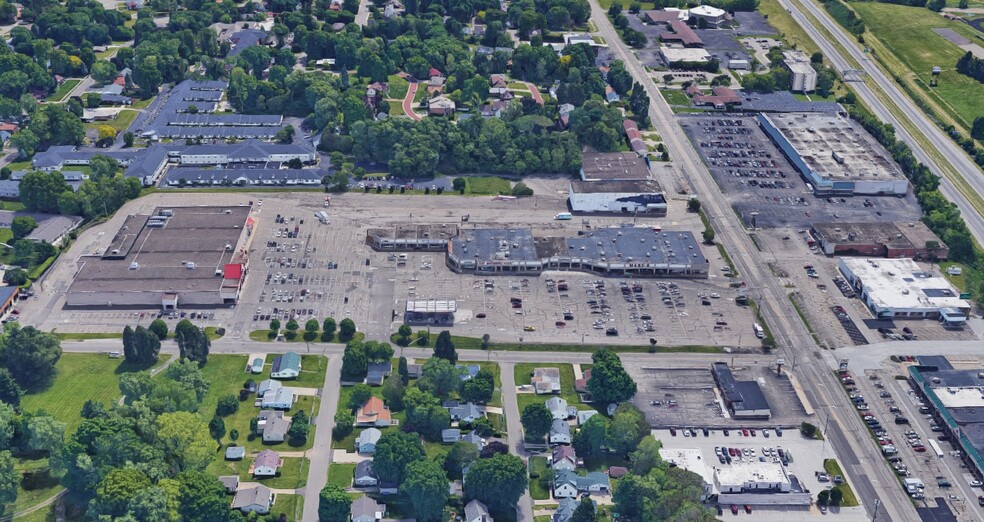 3014-3058 Cromer Ave NW, Canton, OH for lease - Building Photo - Image 2 of 5