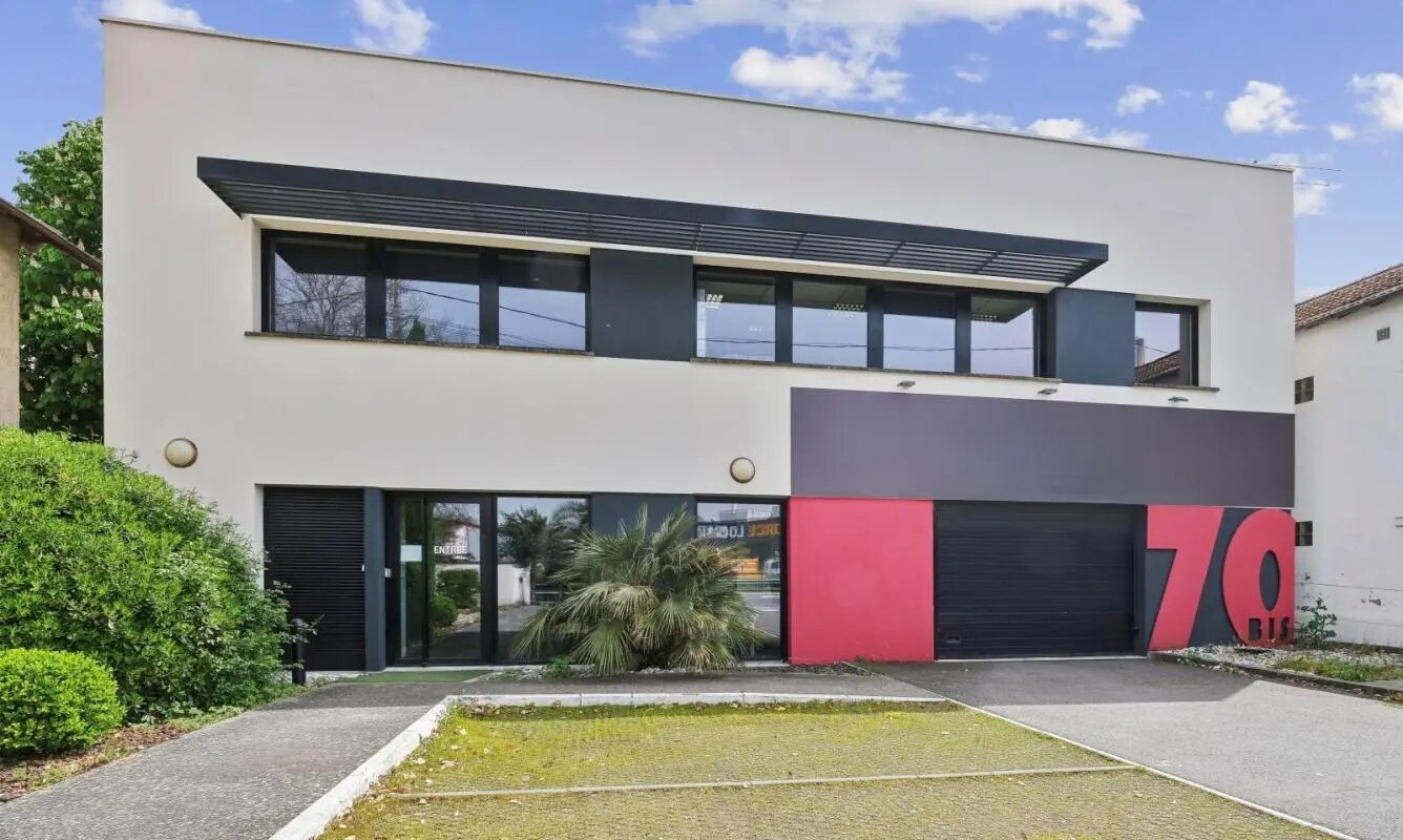 Flex in Toulouse for lease Building Photo- Image 1 of 15