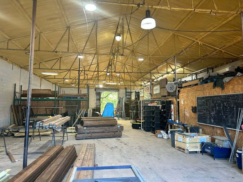 359 Dodd St, Nash, TX for lease - Interior Photo - Image 3 of 4