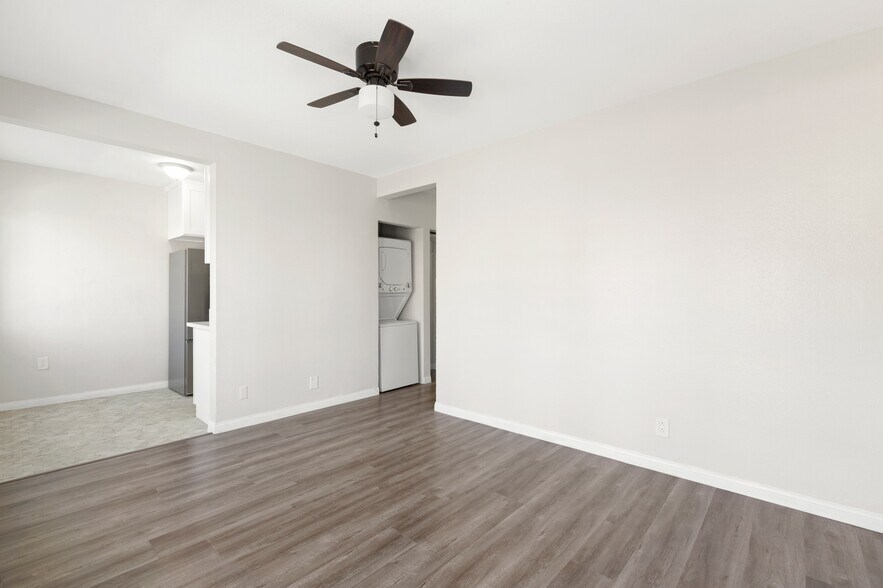 4421 Wall St, Los Angeles, CA à vendre - Photo du bâtiment - Image 2 de 12