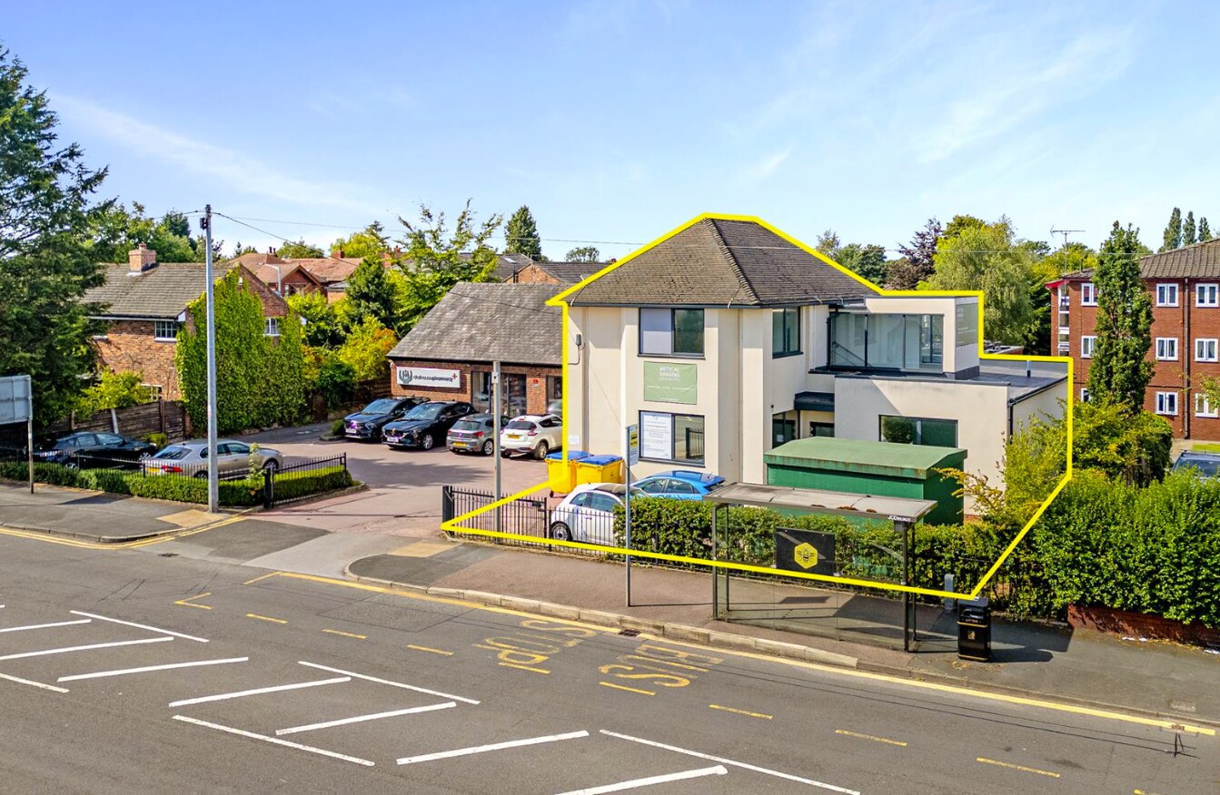 144A Dialstone Ln, Stockport for sale Primary Photo- Image 1 of 22