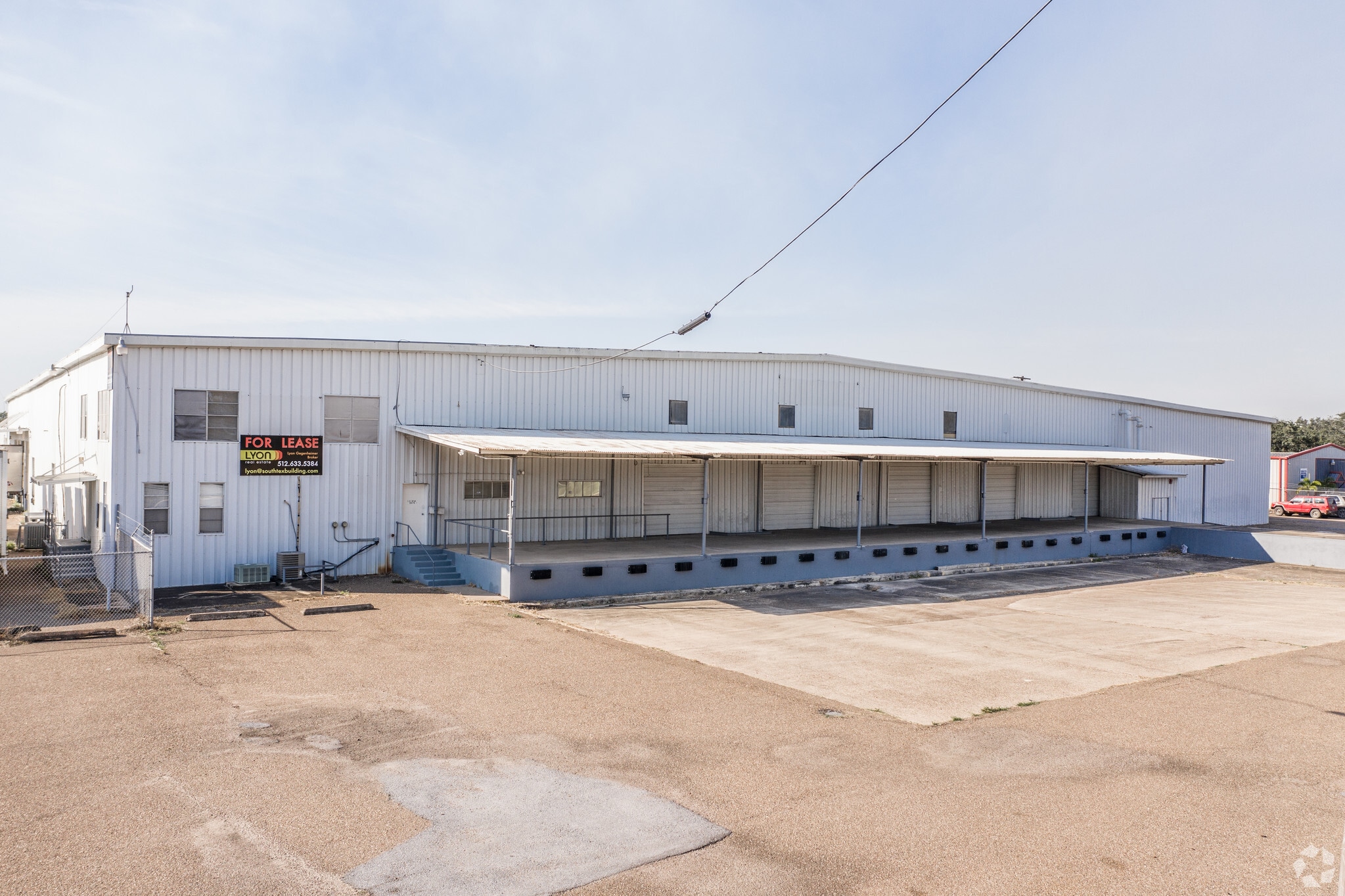 320 S Utah Ave, Weslaco, TX for lease Primary Photo- Image 1 of 39
