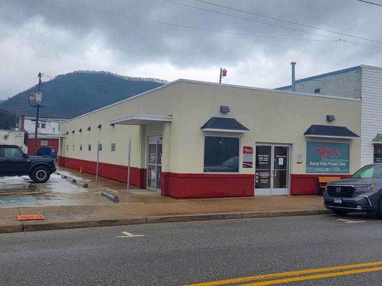 2054 Sycamore Ave, Buena Vista, VA à louer - Photo du bâtiment - Image 2 de 15