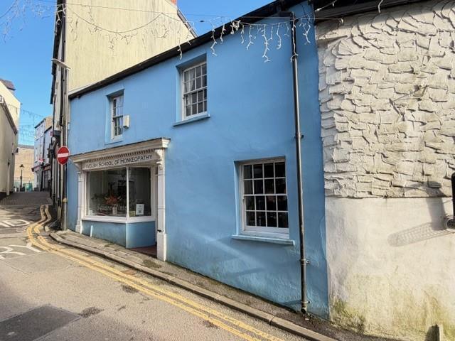 17 Bridge St, Carmarthen à vendre - Photo du bâtiment - Image 2 de 17